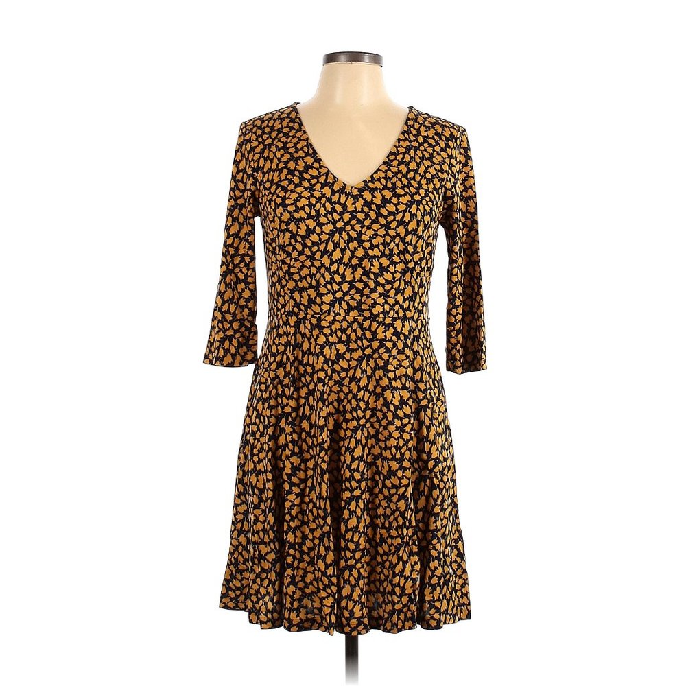 Lark & Ro Women's Three Quarter Sleeve Faux Wrap Fit and Flare Dress Flowered XS
